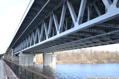 Метрорівень мосту | NIKON CORPORATION NIKON D3100 | 25 mm | 1/125 s | f/4 | ISO100