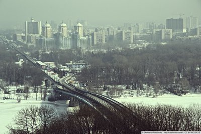 Міст Метро, Київ | NIKON CORPORATION NIKON D3100 | 105 mm | 1/200 s | f/11 | ISO100